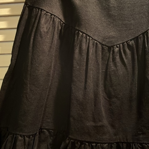 Banana Republic women’s black skirt size‎ 2 never worn - Picture 3 of 10